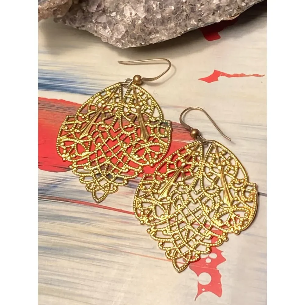 Vintage Filigree Gold Earrings Lovely Statement ~ Holiday Glam ~ Lovely Gift - Picture 5 of 5
